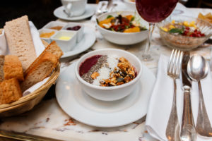 Acaï bowl Brunch Alcazar Paris