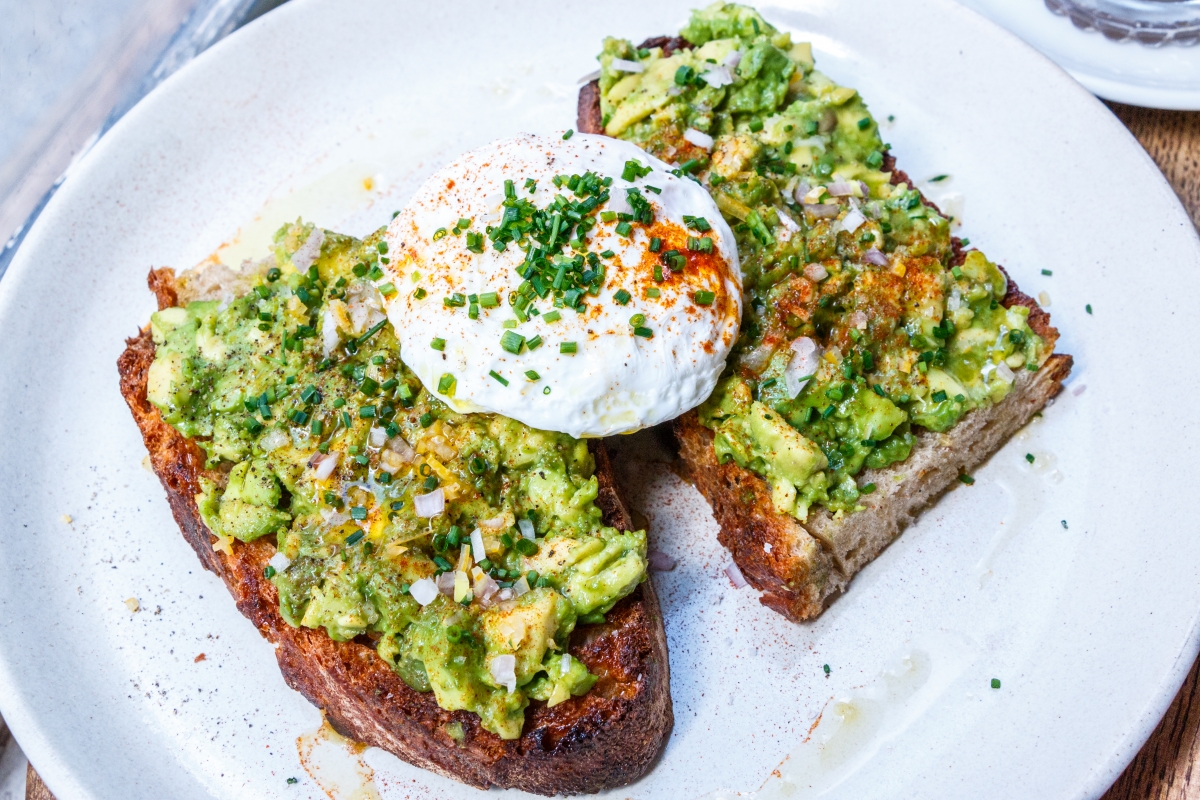 Toast avocat FRAGMENTS Paris